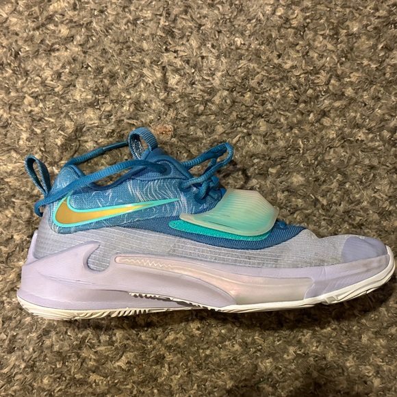 Youth Nike Zoom Freak 3 “Freezing Time” (6.5) - Picture 5 of 7